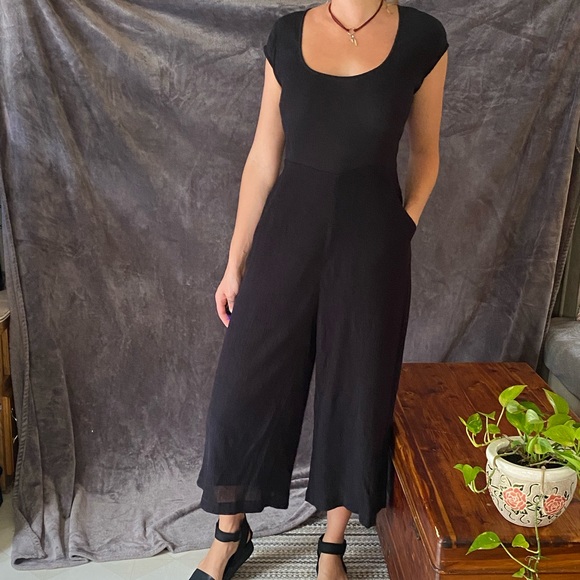 Black jumpsuit from Anthropologie - Picture 9 of 17